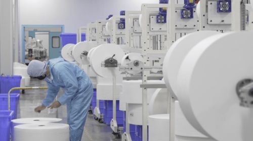 科技企業(yè)清遠(yuǎn)工廠供港口罩產(chǎn)能翻倍，信息技術(shù)咨詢服務(wù)賦能生產(chǎn)升級